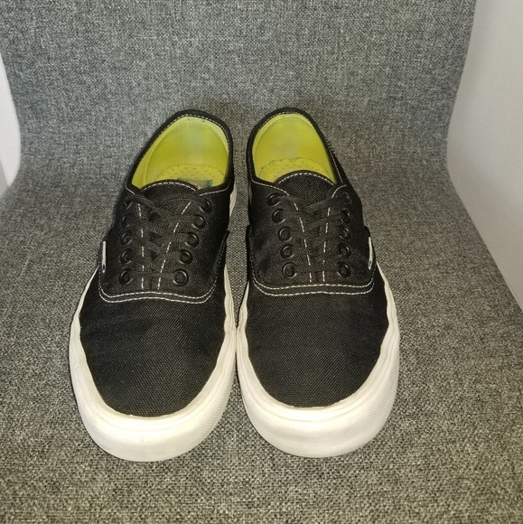 vans authentic weight